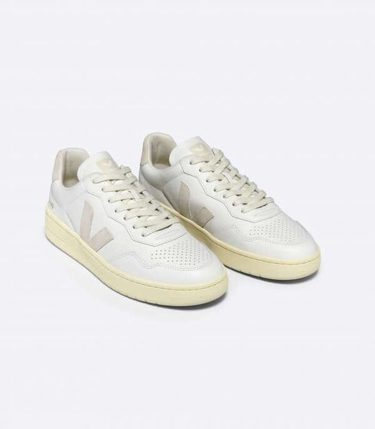 Veja V-90 Leather Sneakers Low Veja 