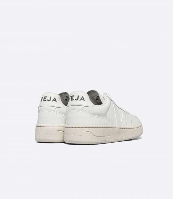 Veja V-90 Leather Sneakers Low Veja 